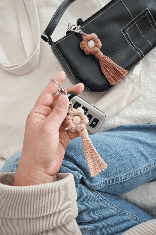 Daisy Keychain